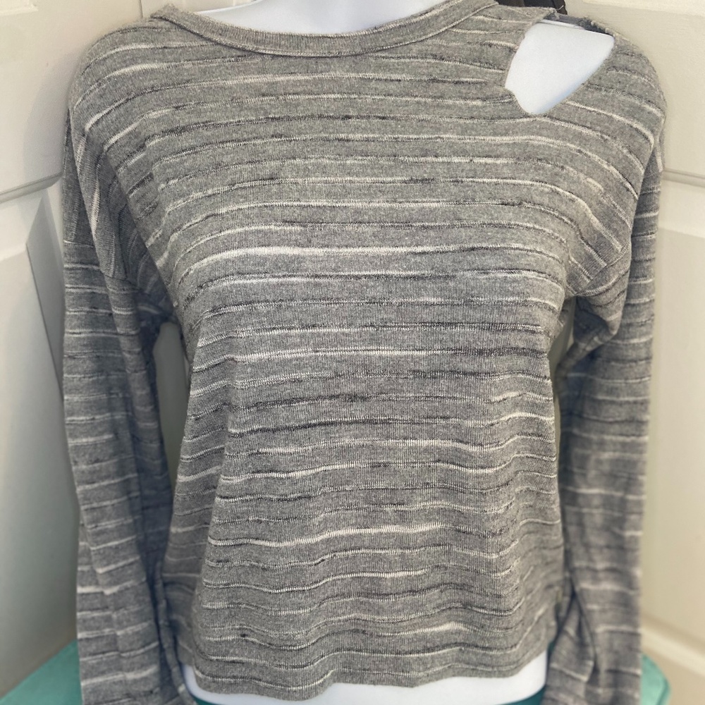 T2Love Girls Gray Long Sleeve Top Size 14